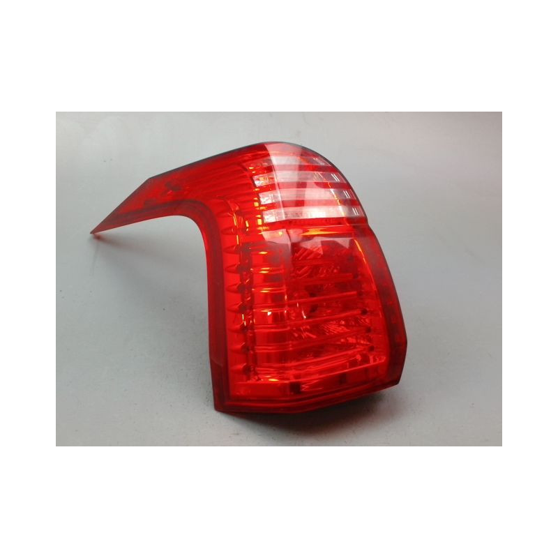 FEU ARRIERE GAUCHE  PEUGEOT 5008 MONOSP. I Phase 1 2009-2013