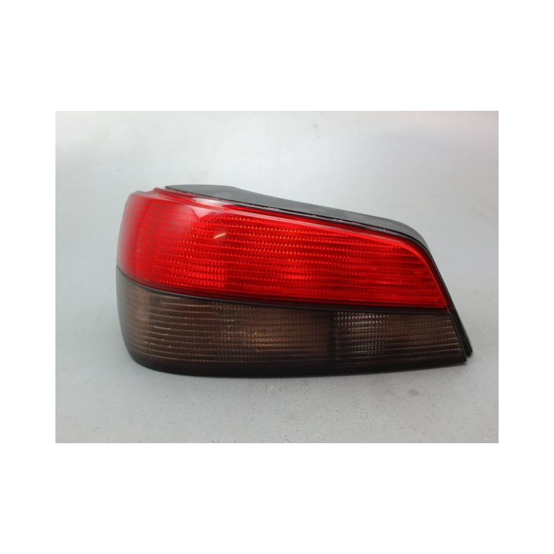 FEU ARRIERE GAUCHE  PEUGEOT 306 Phase 2 1997-2001