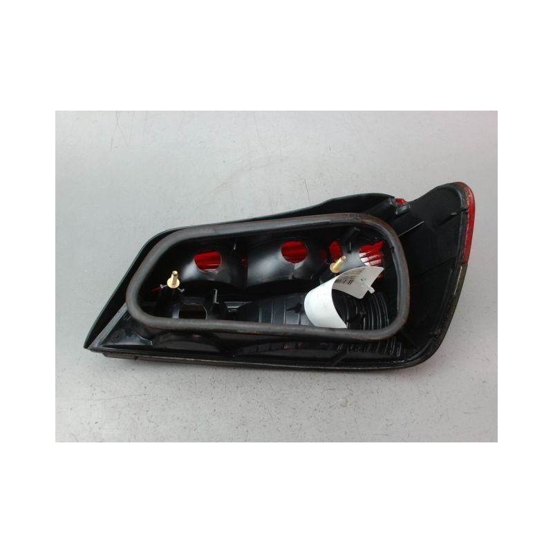 FEU ARRIERE GAUCHE  PEUGEOT 306 Phase 2 1997-2001