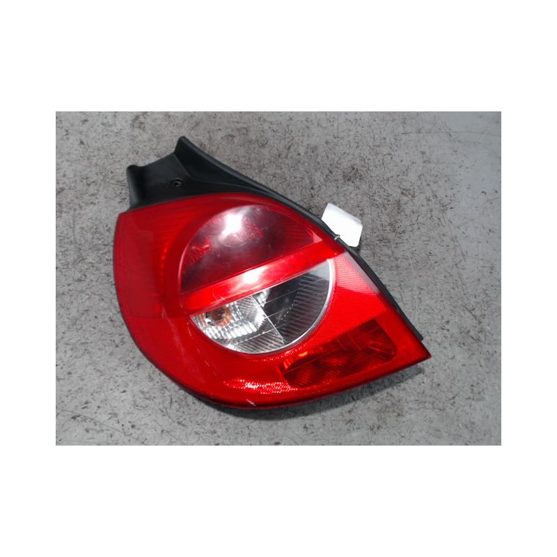FEU ARRIERE GAUCHE  RENAULT CLIO III 2005-