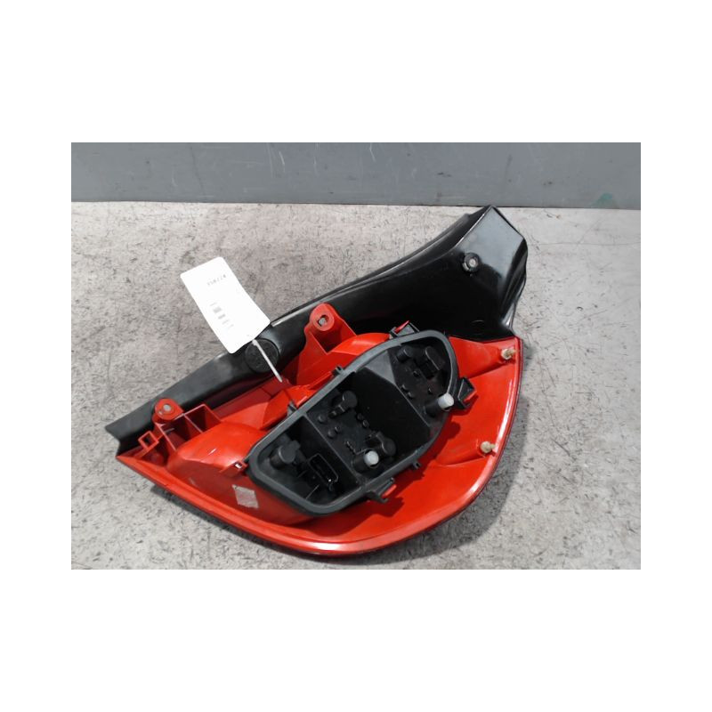 FEU ARRIERE GAUCHE  RENAULT CLIO III 2005-