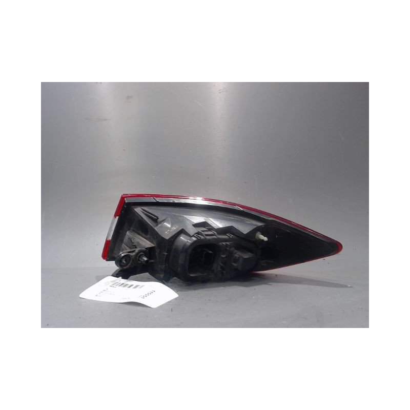 FEU ARRIERE GAUCHE  RENAULT CLIO