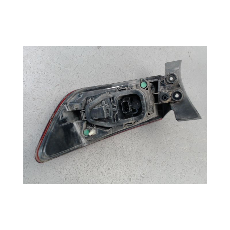 FEU ARRIERE GAUCHE  RENAULT CLIO