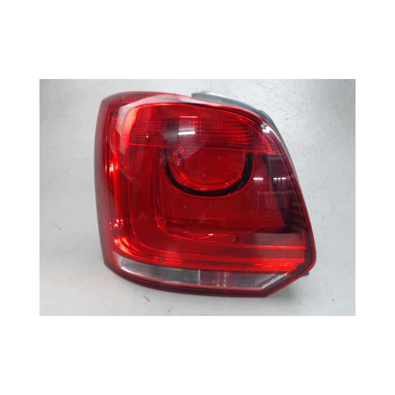 FEU ARRIERE GAUCHE  VOLKSWAGEN POLO
