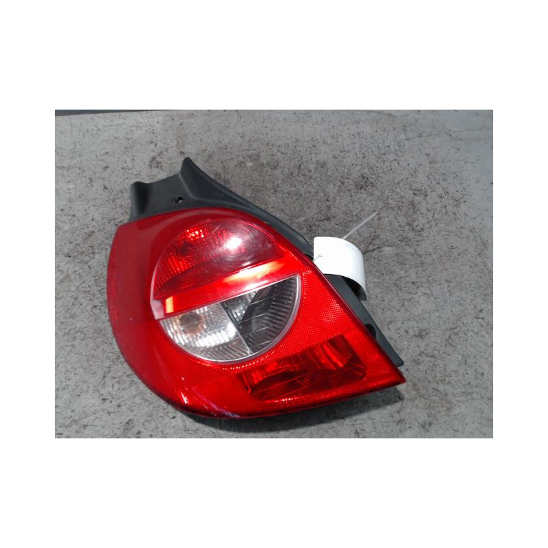 FEU ARRIERE GAUCHE  RENAULT CLIO III 2005-