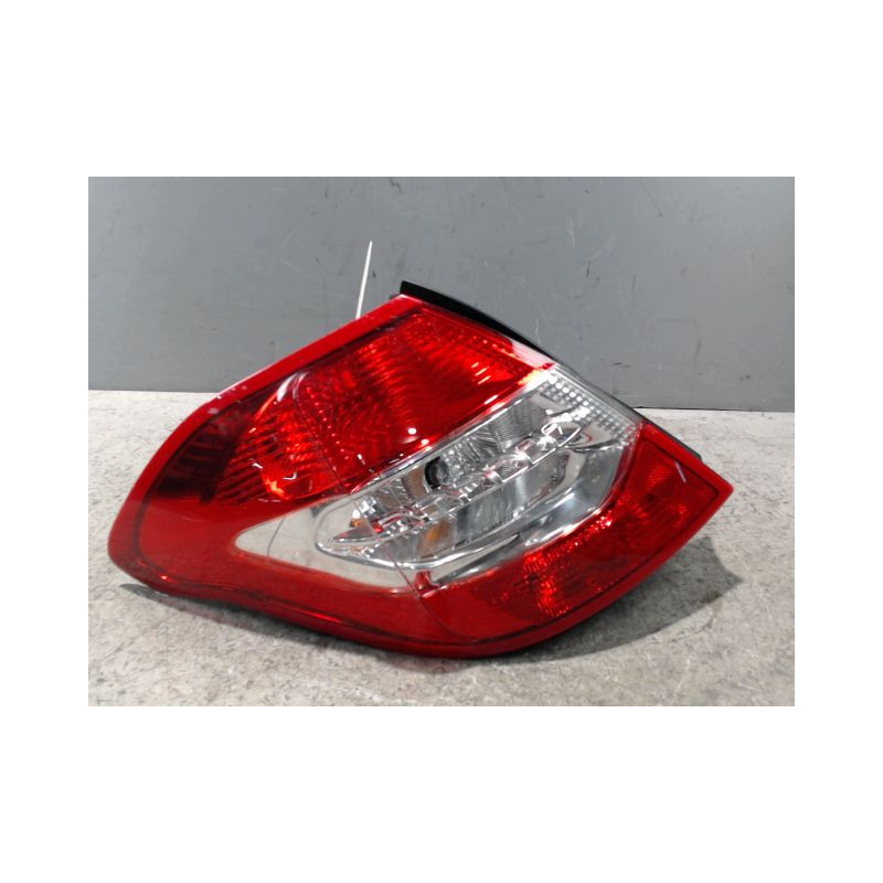FEU ARRIERE GAUCHE  CITROEN C4 2010-