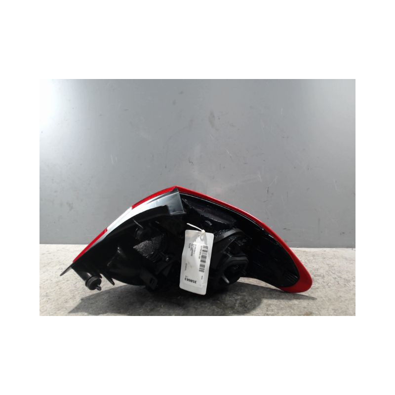 FEU ARRIERE GAUCHE  CITROEN C4 2010-