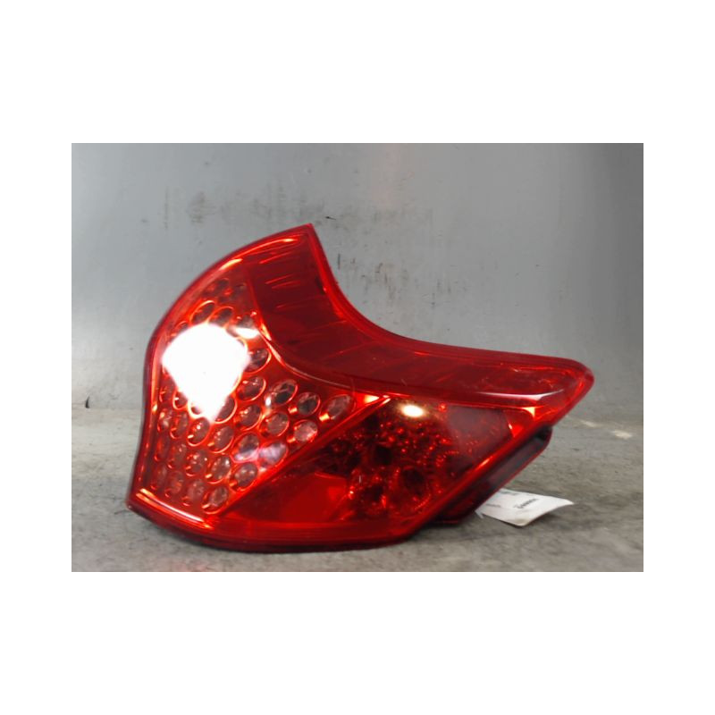 FEU ARRIERE GAUCHE  PEUGEOT 3008 2009-