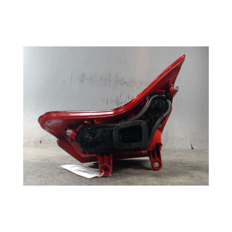 FEU ARRIERE GAUCHE  PEUGEOT 3008 2009-