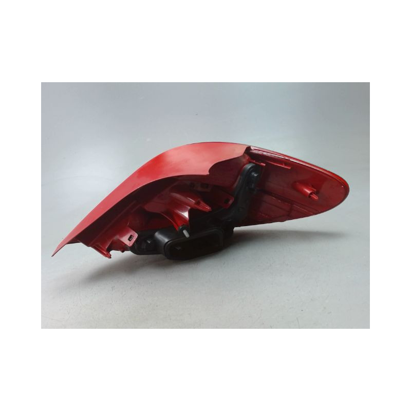 FEU ARRIERE GAUCHE  PEUGEOT 207 2006-2013