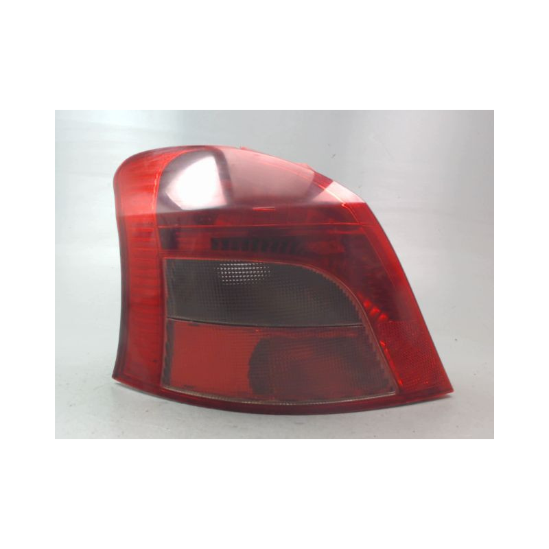 FEU ARRIERE GAUCHE  TOYOTA YARIS II Phase 1 2005-2009