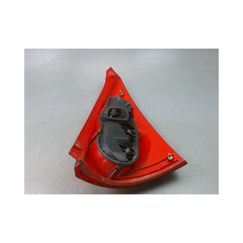 FEU ARRIERE GAUCHE  PEUGEOT 107 Phase 2 2009-2012