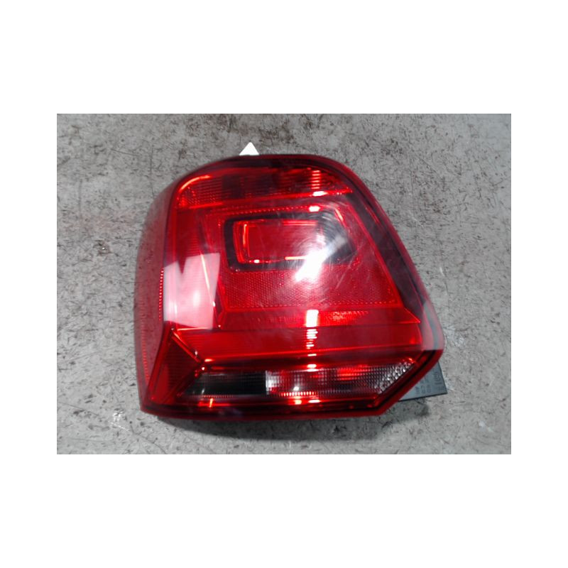 FEU ARRIERE GAUCHE  VOLKSWAGEN POLO 2009-