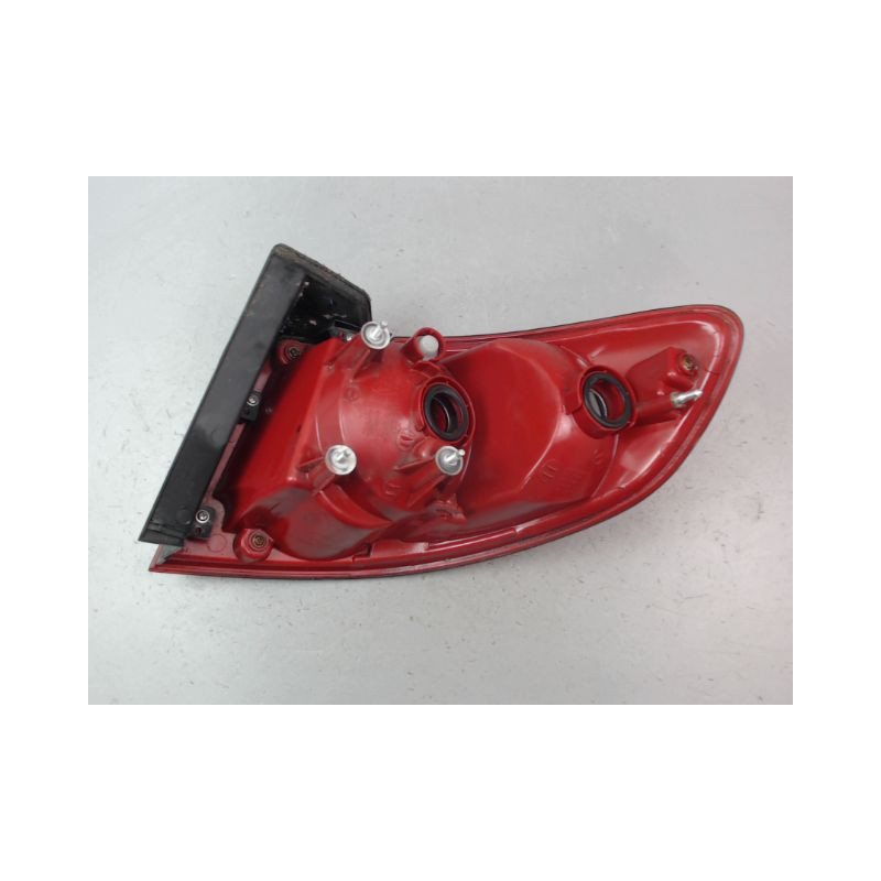 FEU ARRIERE GAUCHE  HYUNDAI SANTA FE BREAK II Phase 2 2010-2013