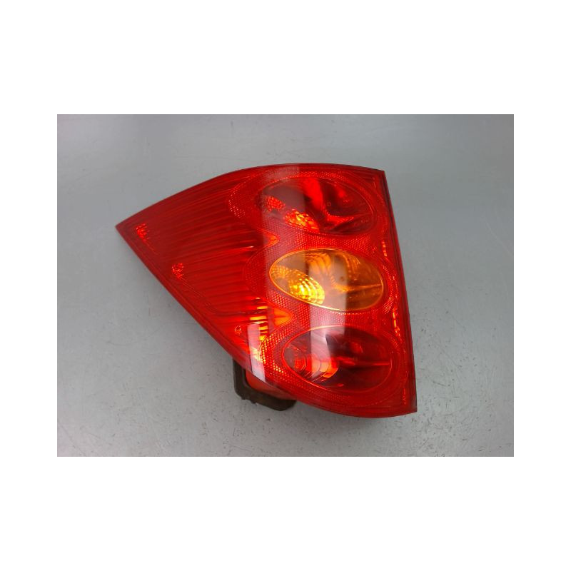 FEU ARRIERE GAUCHE  PEUGEOT 1007 2005-2010
