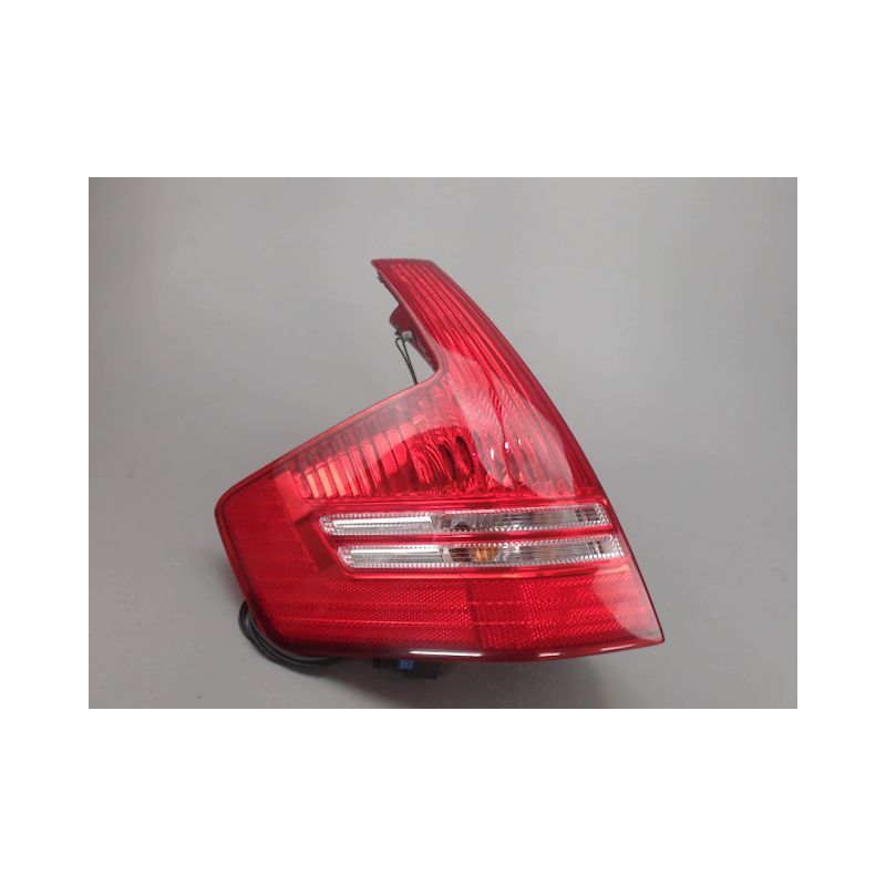 FEU ARRIERE GAUCHE  CITROEN C4