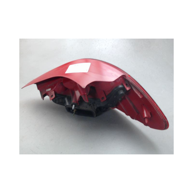 FEU ARRIERE GAUCHE  PEUGEOT 207
