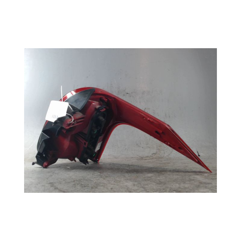 FEU ARRIERE GAUCHE  PEUGEOT 5008 2009-