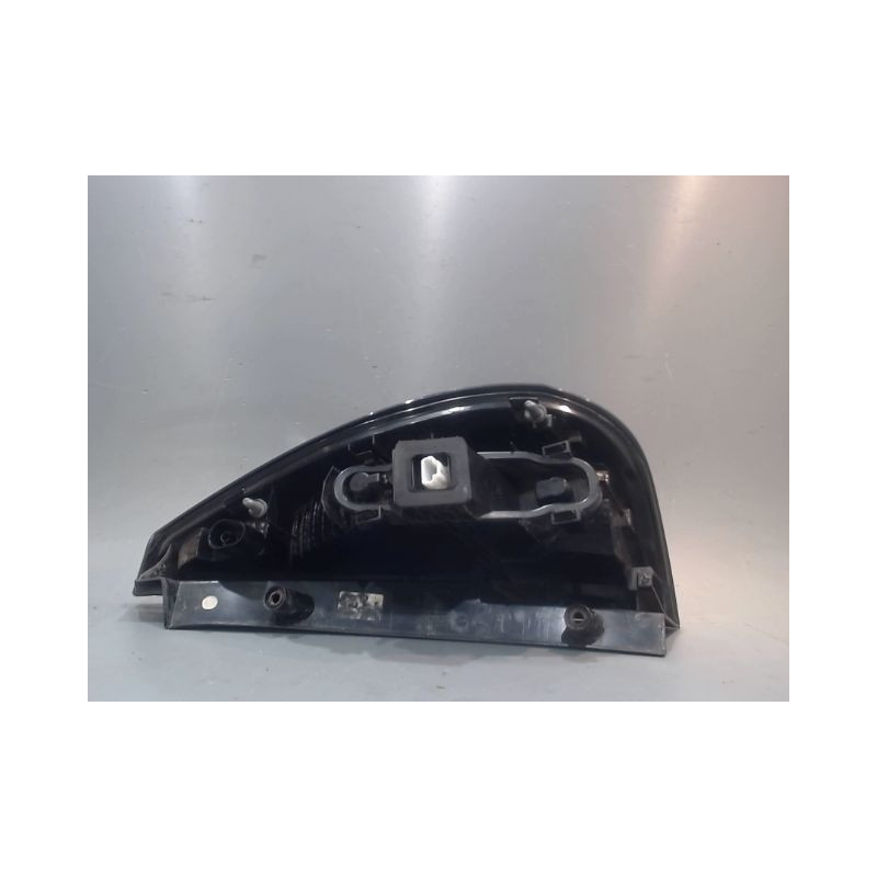 FEU ARRIERE GAUCHE  RENAULT MEGANE