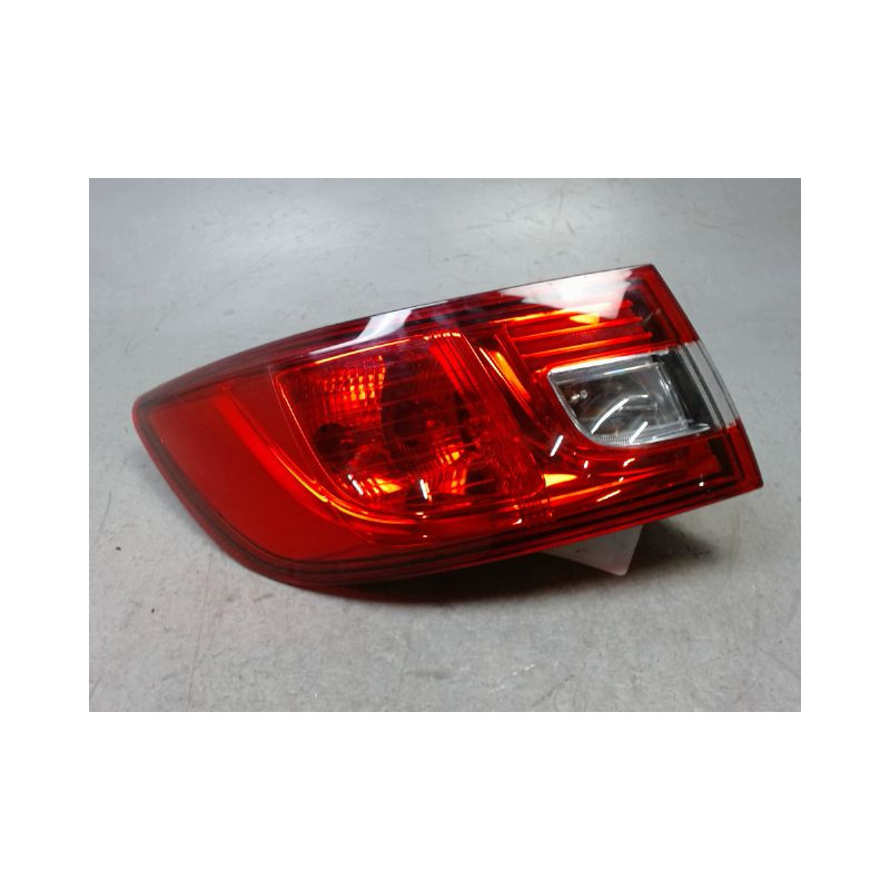 FEU ARRIERE GAUCHE  RENAULT CLIO IV 2012-