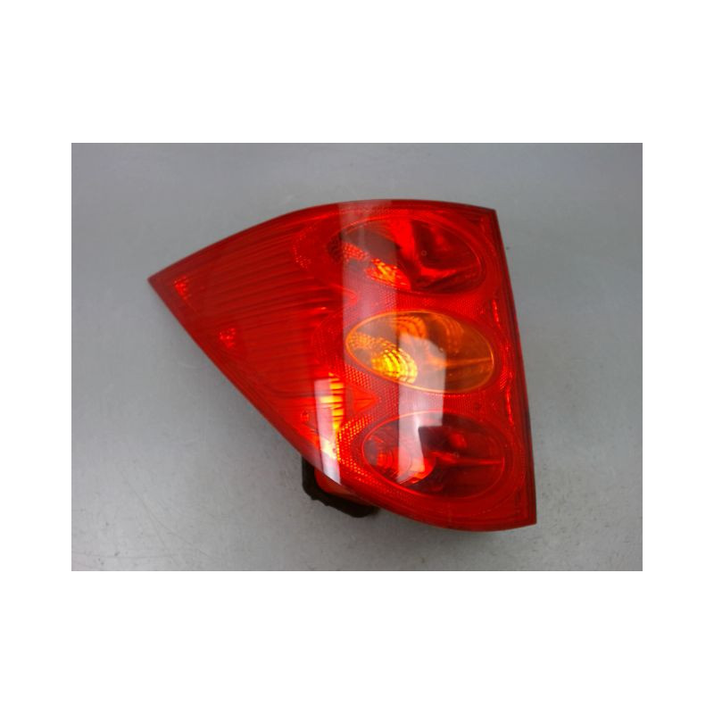 FEU ARRIERE GAUCHE  PEUGEOT 1007 2005-2010