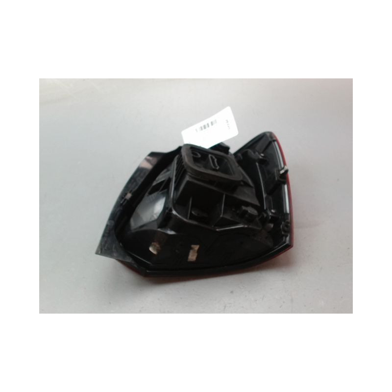 FEU ARRIERE GAUCHE  VOLKSWAGEN POLO V Phase 1 2009-...