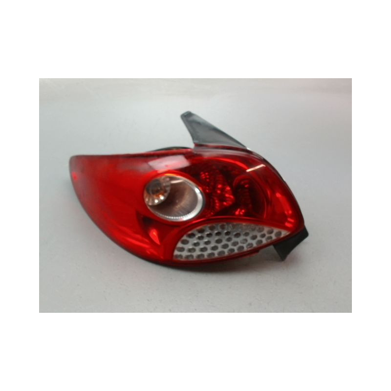 FEU ARRIERE GAUCHE  PEUGEOT 206 + 2009-2013