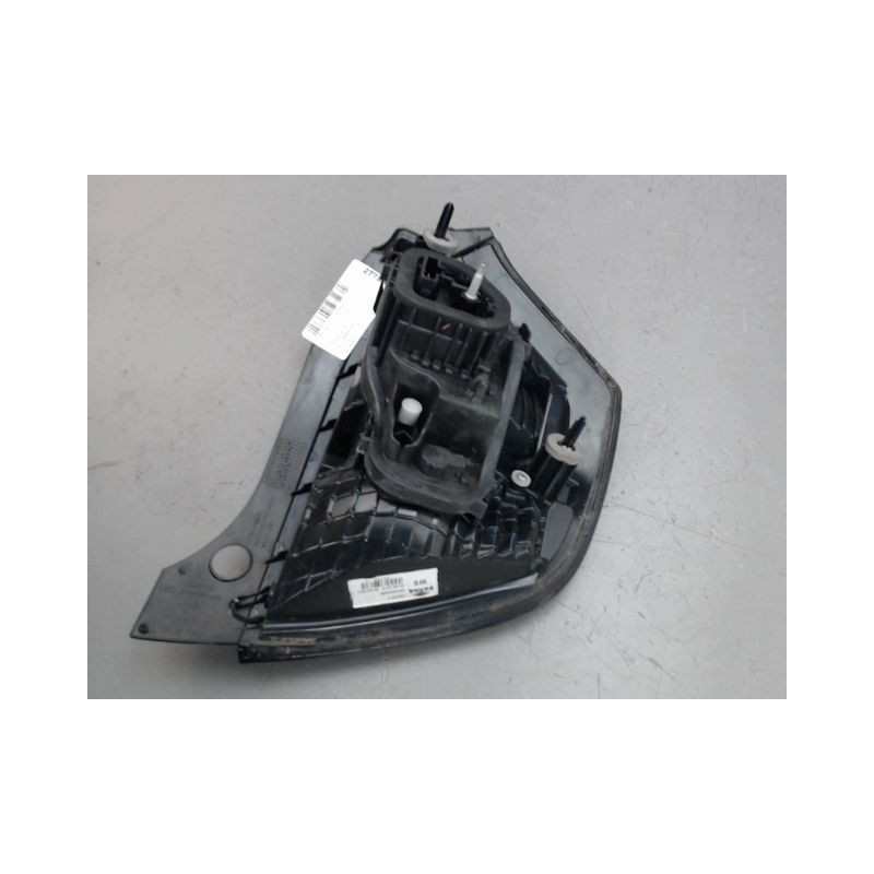FEU ARRIERE GAUCHE  RENAULT TWINGO