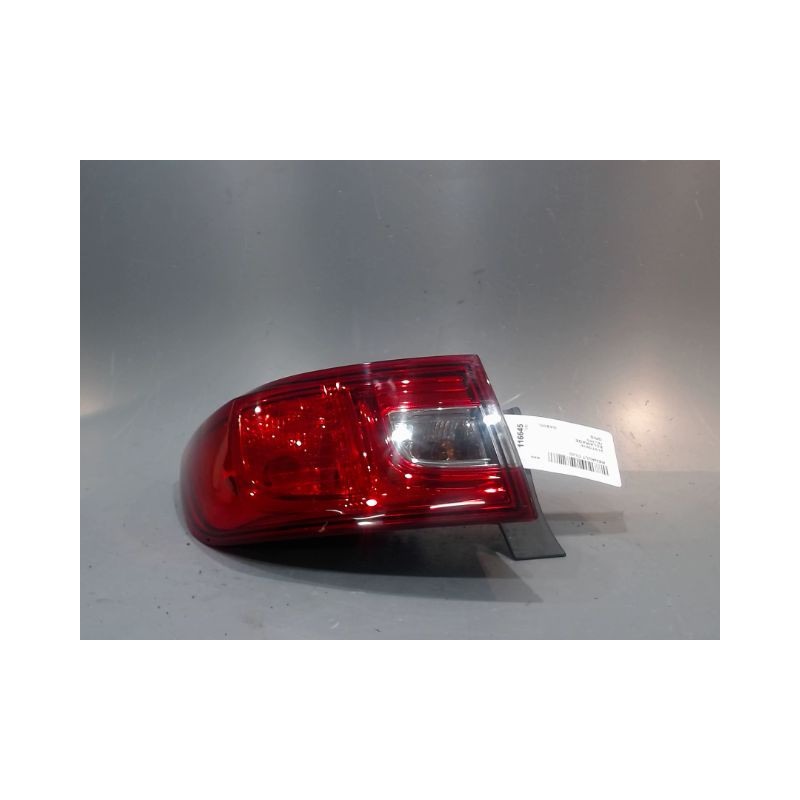 FEU ARRIERE GAUCHE  RENAULT CLIO