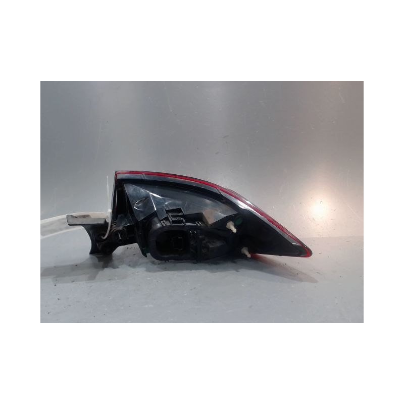 FEU ARRIERE GAUCHE  RENAULT CLIO