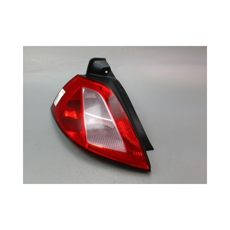 FEU ARRIERE GAUCHE  RENAULT MEGANE II Phase 1 2002-2005