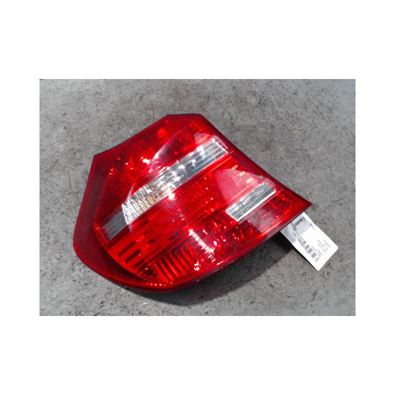 FEU ARRIERE GAUCHE  BMW SERIE 1