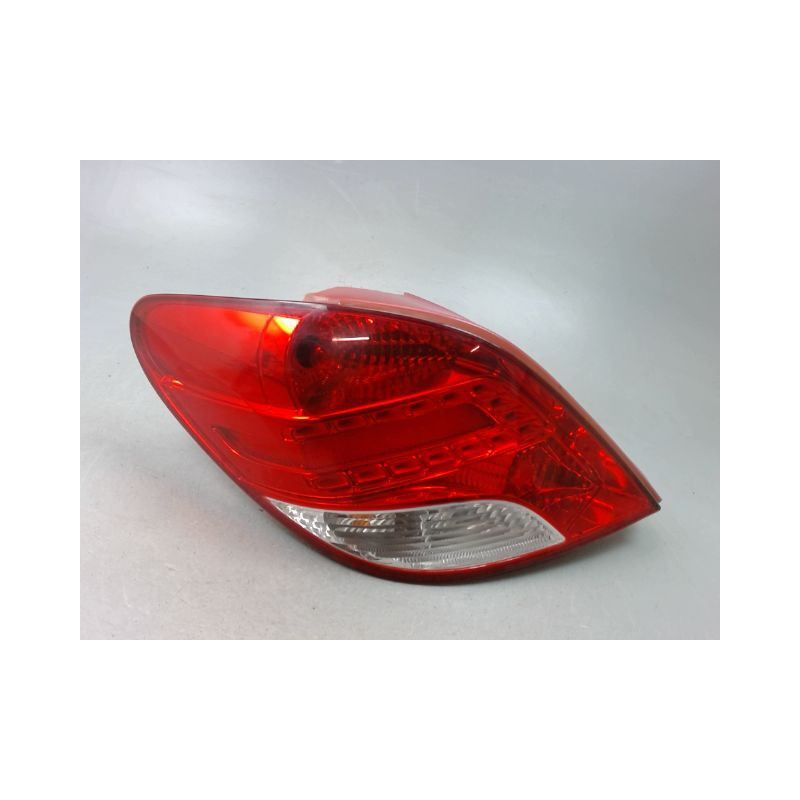 FEU ARRIERE GAUCHE  PEUGEOT 207 2006-2013