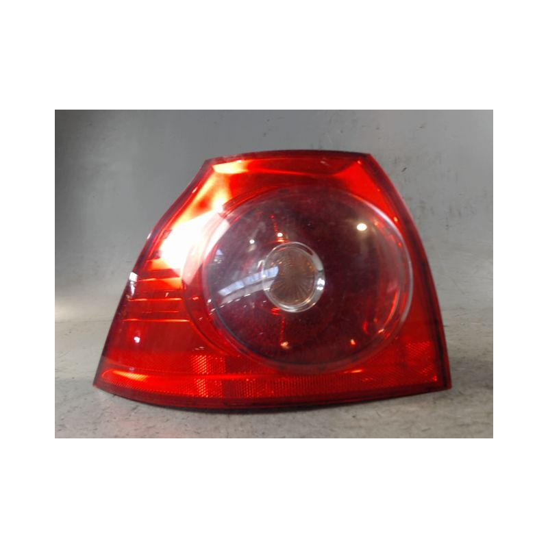 FEU ARRIERE GAUCHE  VOLKSWAGEN GOLF V 2003-2009