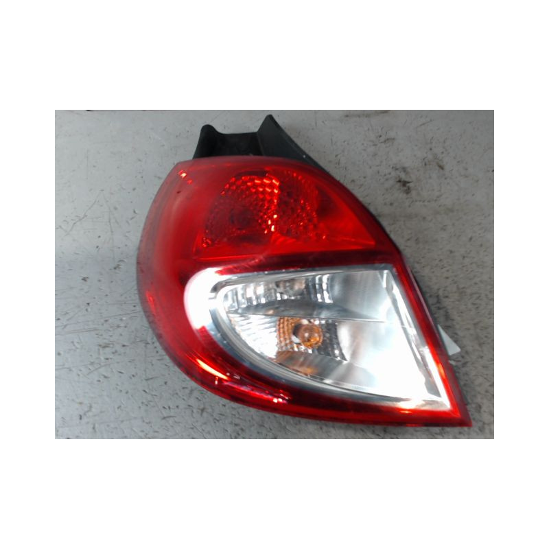 FEU ARRIERE GAUCHE  RENAULT CLIO III 2009-