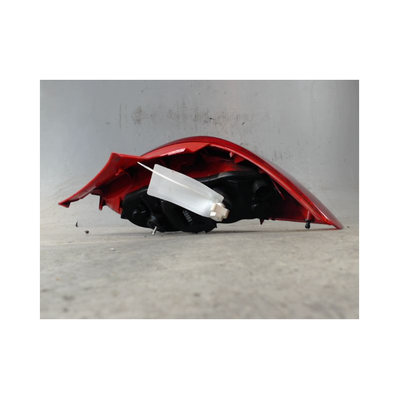 FEU ARRIERE GAUCHE  OPEL CORSA 06-09