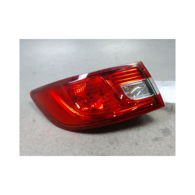 FEU ARRIERE GAUCHE  RENAULT CLIO