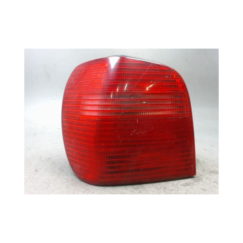 FEU ARRIERE GAUCHE  VOLKSWAGEN POLO 99-2001