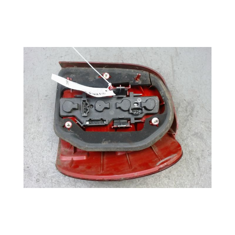 FEU ARRIERE GAUCHE  VOLKSWAGEN POLO 99-2001