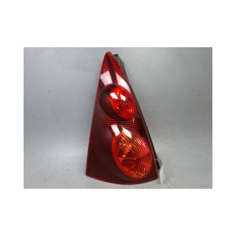 FEU ARRIERE GAUCHE  PEUGEOT 107 5P