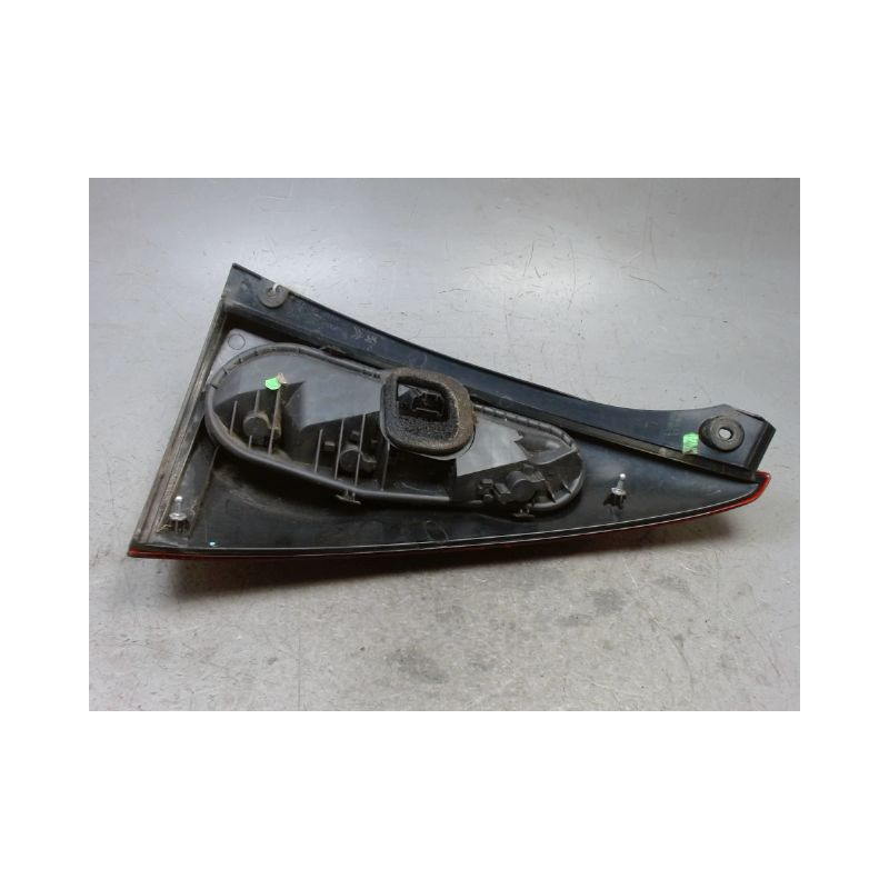 FEU ARRIERE GAUCHE  PEUGEOT 107 5P