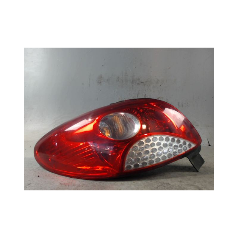FEU ARRIERE GAUCHE  PEUGEOT 206+ 2009-