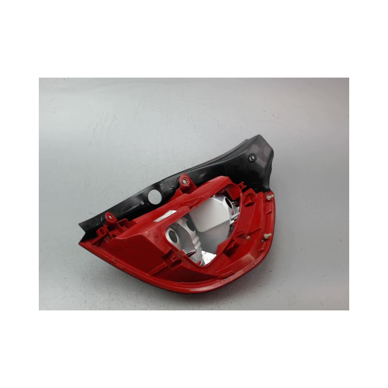 FEU ARRIERE GAUCHE  RENAULT CLIO III Phase 2 2009-2014