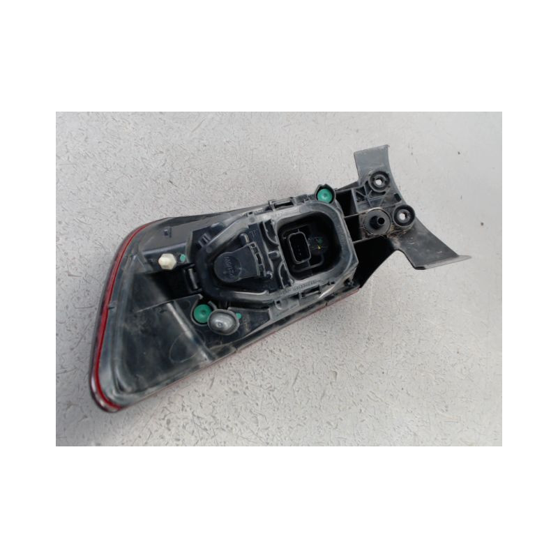 FEU ARRIERE GAUCHE  RENAULT CLIO