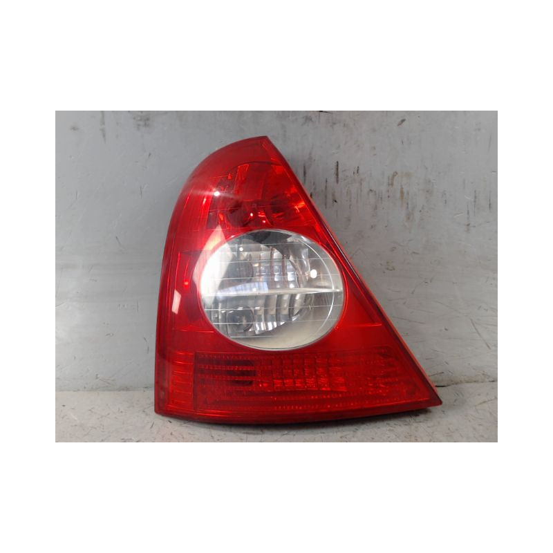 FEU ARRIERE GAUCHE  RENAULT CLIO II PH.2 01-06