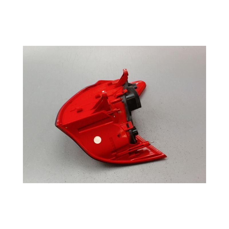 FEU ARRIERE GAUCHE  PEUGEOT 3008 BREAK I Phase 1 2009-2013