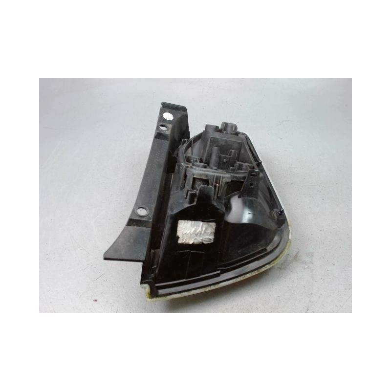 FEU ARRIERE GAUCHE  FIAT 500 C 09-