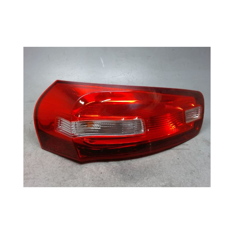 FEU ARRIERE GAUCHE  CITROEN C4