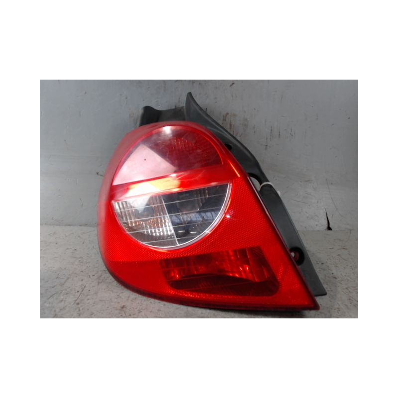 FEU ARRIERE GAUCHE  RENAULT CLIO III 2007-