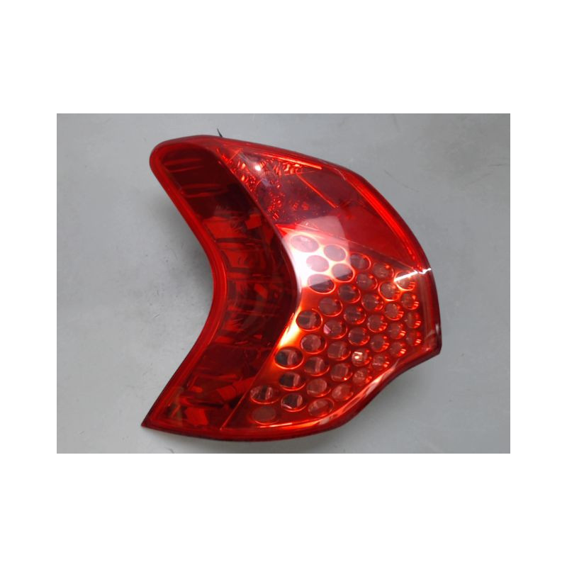 FEU ARRIERE GAUCHE  PEUGEOT 3008